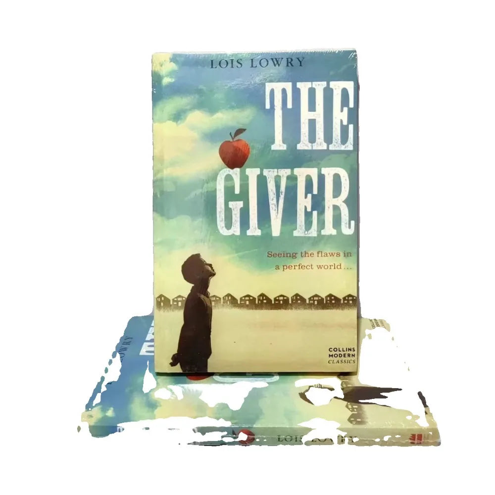 The Giver Lois Lowry Newbery Award Science Fiction English Version Novel Story Book Tale